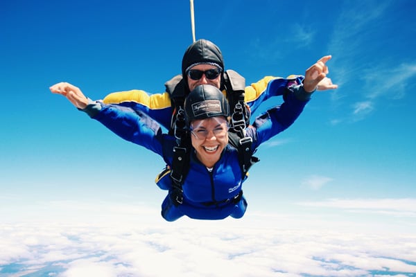 work-and-travel-neuseeland-sky-diving